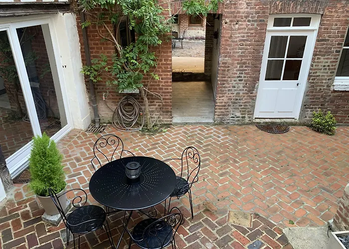 Bed and Breakfast L'Ecole des Demoiselles à Honfleur